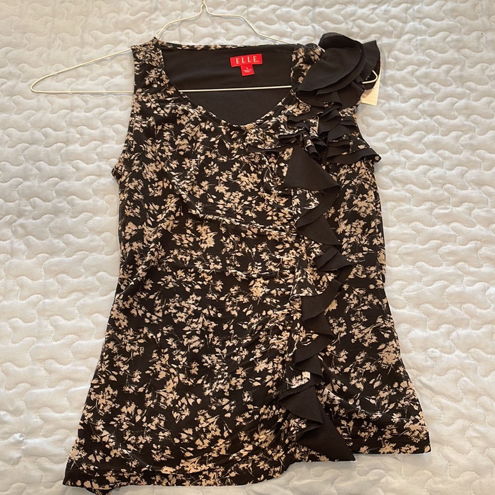 Elle Black Floral Tank size S